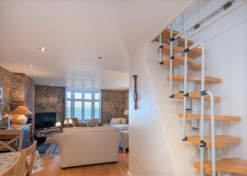 The Old Boat House, Seaview - Seafront Three Bedroom Cottage With Separate Two Bedroom Annexe Exterior foto