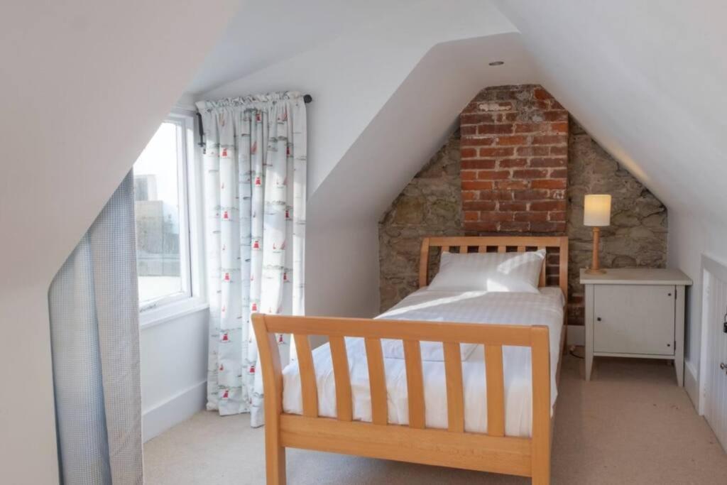 The Old Boat House, Seaview - Seafront Three Bedroom Cottage With Separate Two Bedroom Annexe Exterior foto